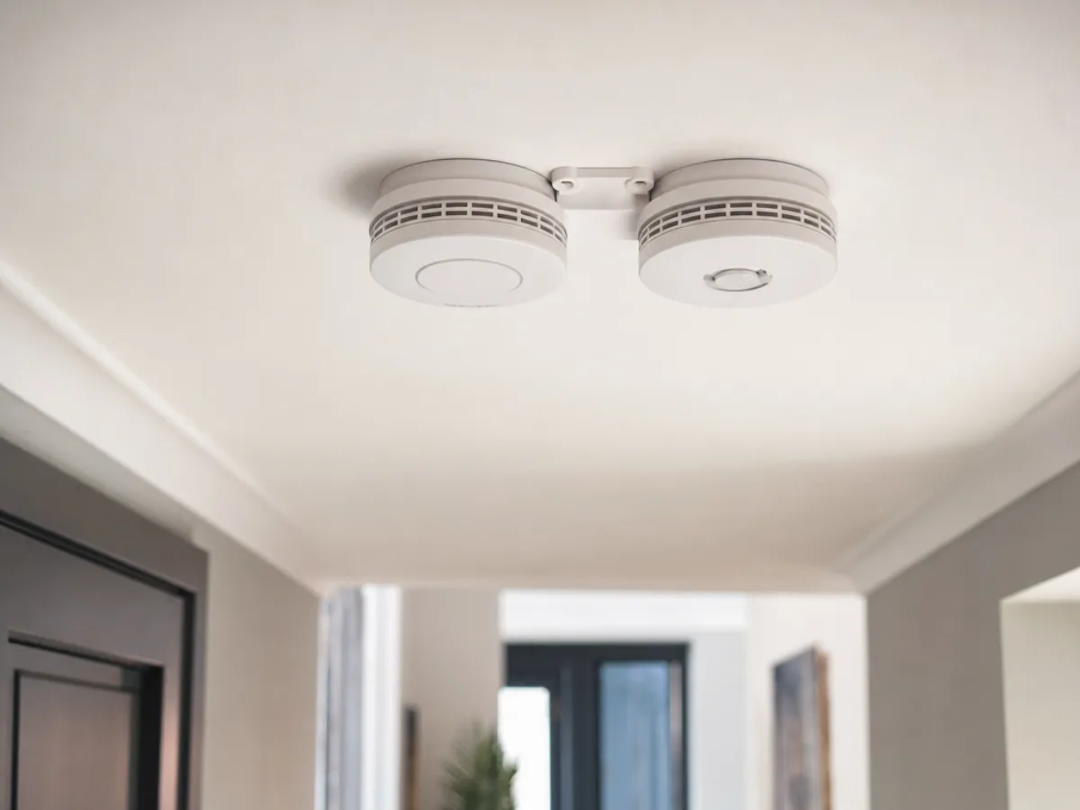 Fire and smoke alarm installation